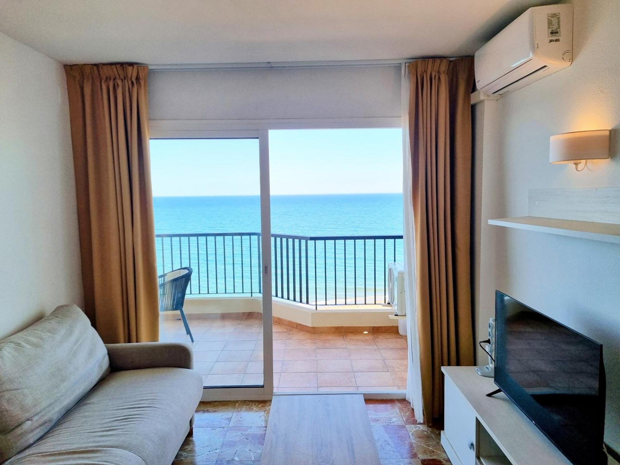 Las Antillas II Front Sea Views Pool 丰希罗拉 外观 照片